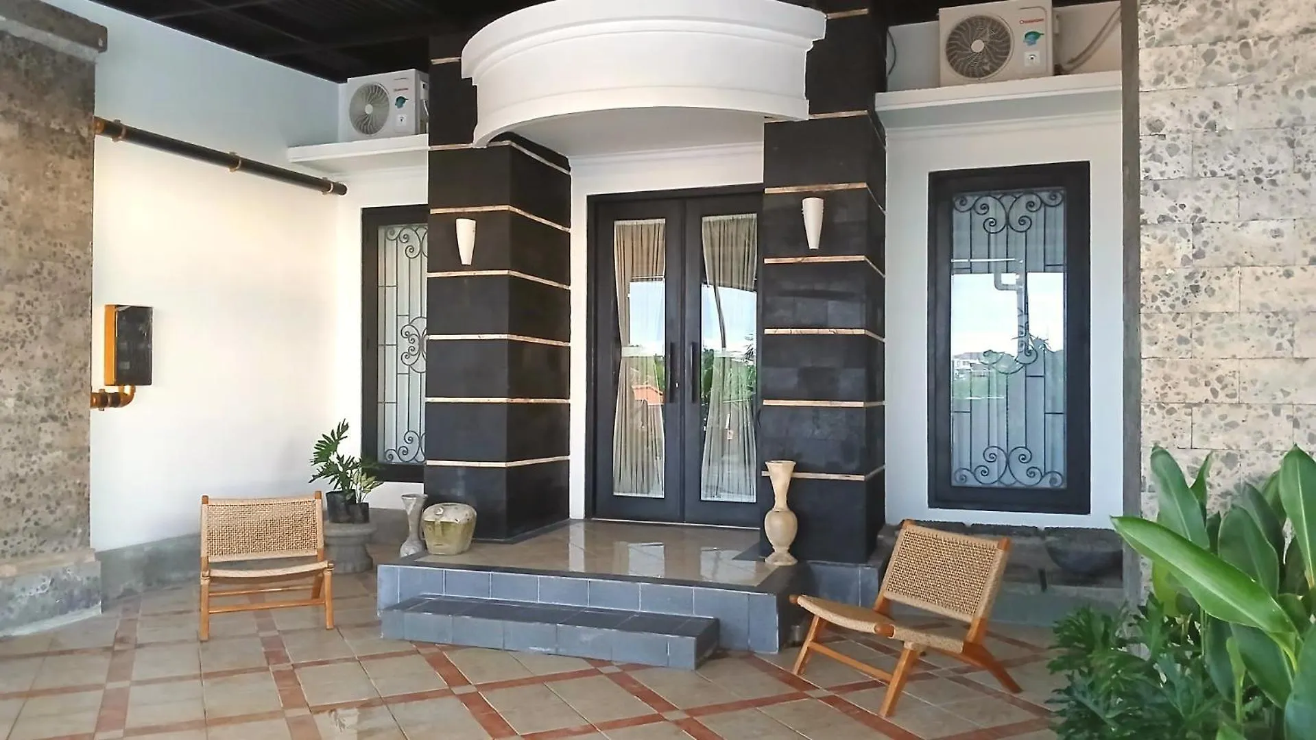 Nice Place To Stay - Rooftop Apartments Seminyak