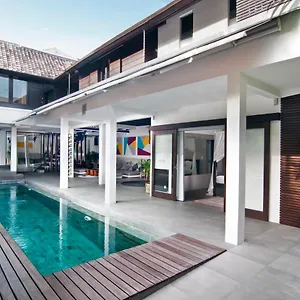 5br Sabtu - Minggu Seminyak (Bali)
