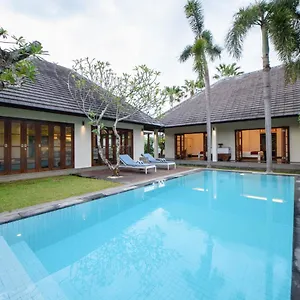 Nunia Boutique Seminyak (Bali)