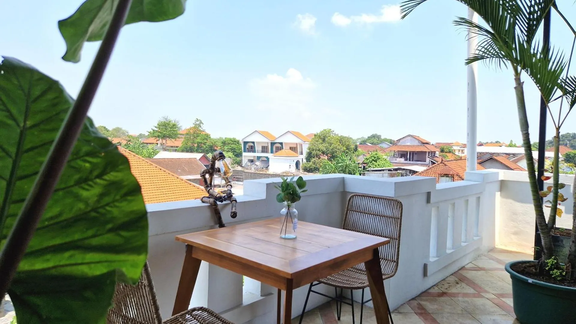 Nice Place To Stay - Rooftop Apartments Seminyak  Aparthotel
