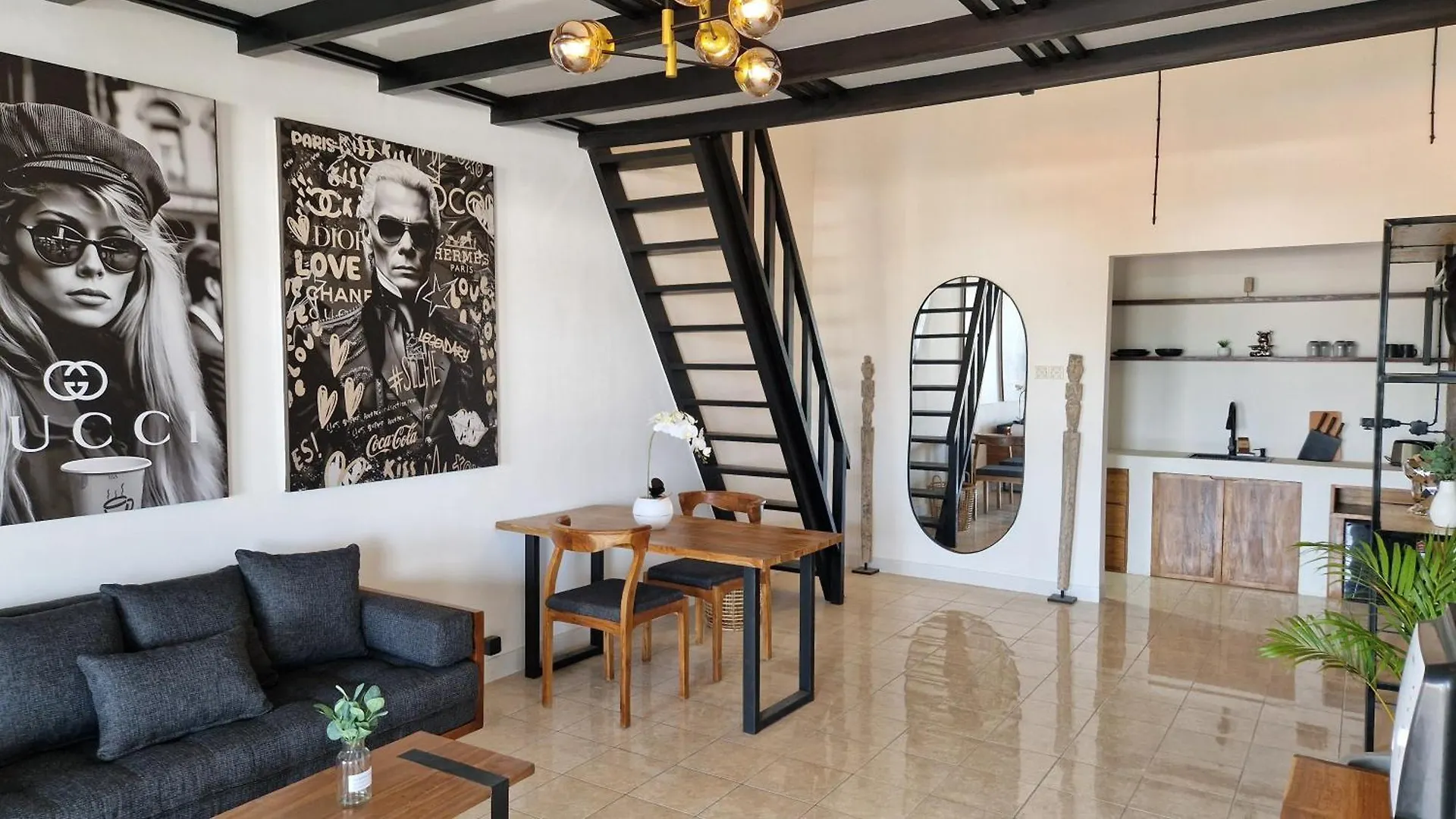 Nice Place To Stay - Rooftop Apartments location